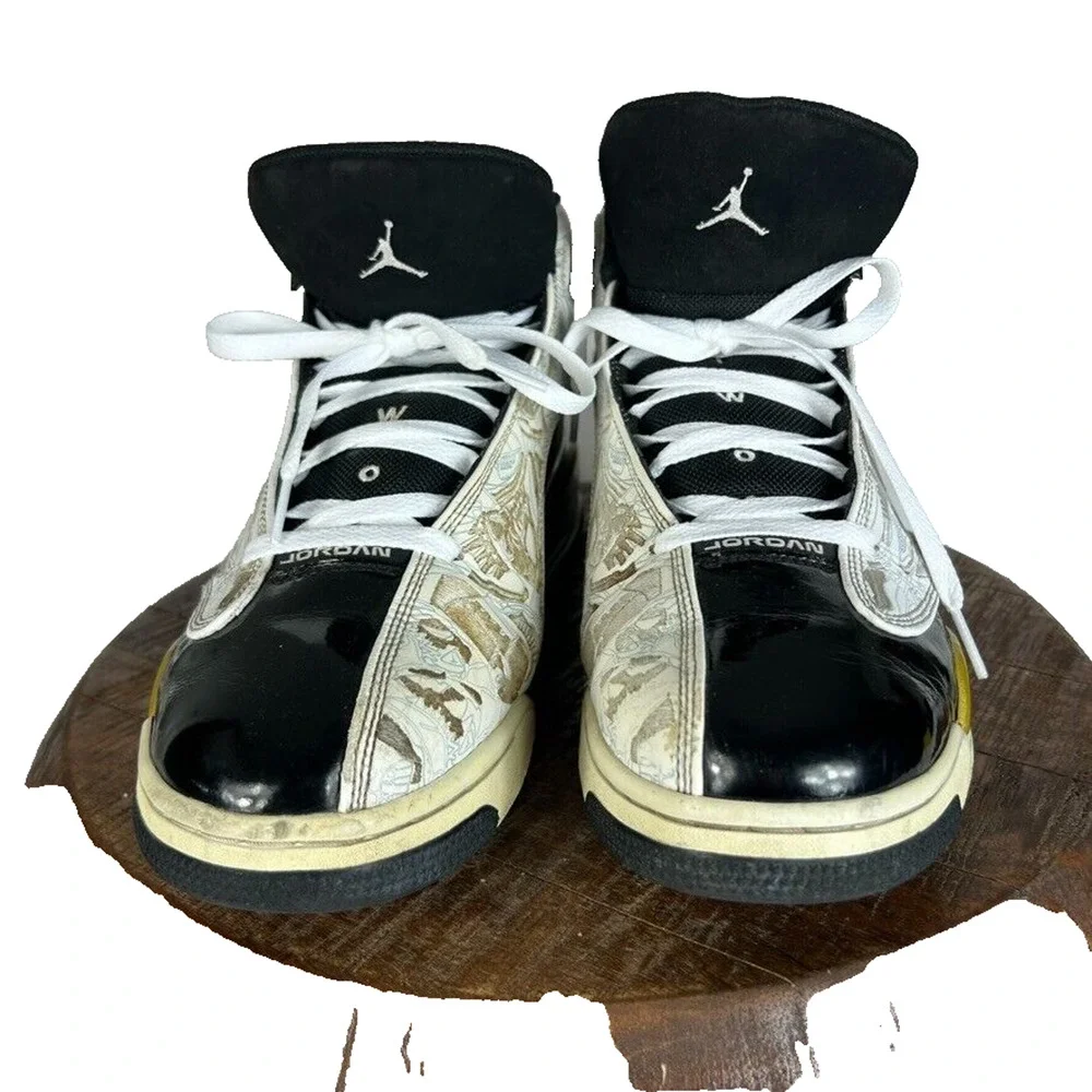 Nike Jordan Sneakers Mens 11.5 Dub Zero Black and White Gold Trim 311046-005